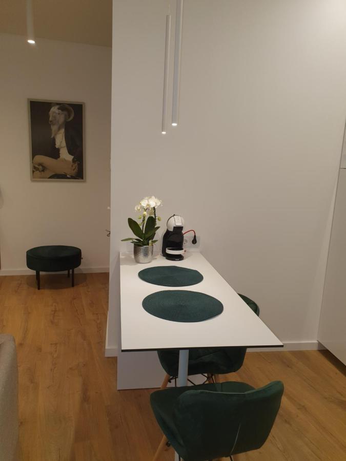 Smaragdo Apartamentai Kaunas Buitenkant foto