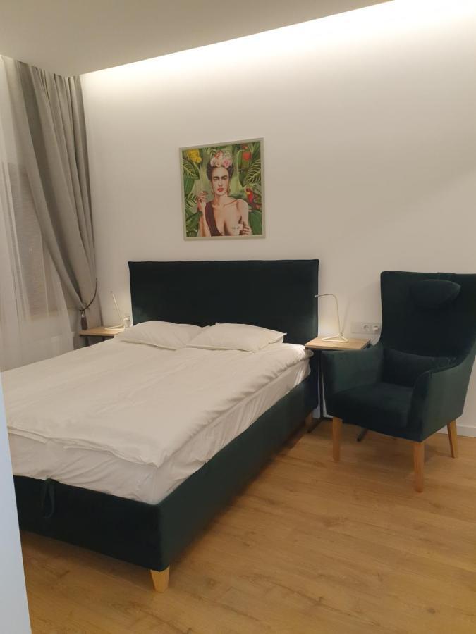 Smaragdo Apartamentai Kaunas Buitenkant foto